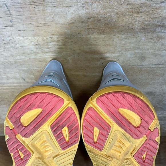 Hoka One One Arahi 6 Womens Sz 11 Running Shoes Nimbus Cloud Blanc de Blanc - Picture 9 of 12